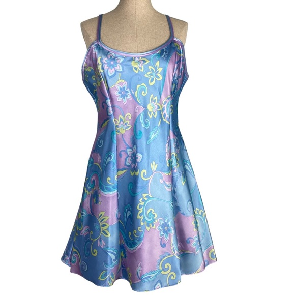 Vintage Delicates Nightgown & Robe Set - Picture 2 of 13